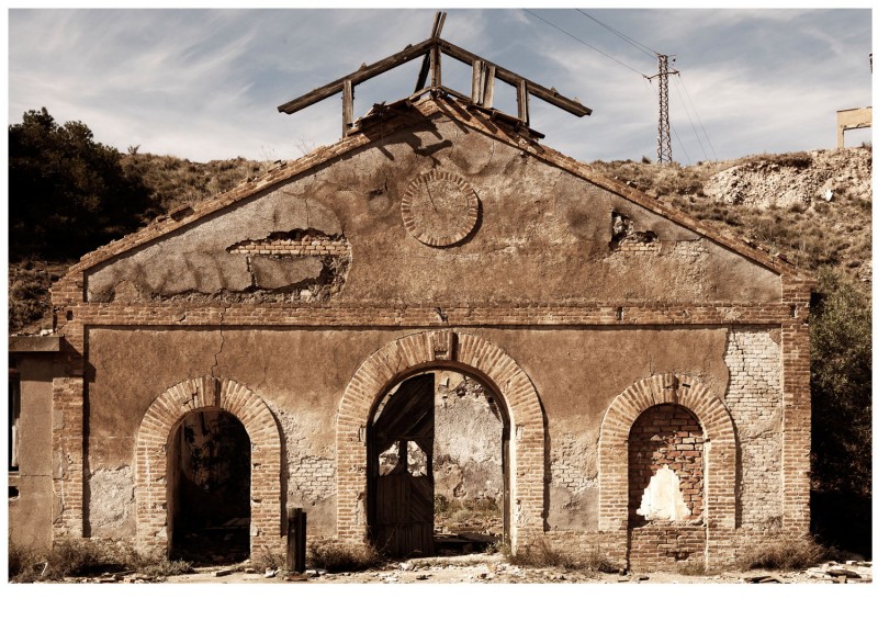 Minas desmanteladas. Fachada exterior de pozo minero. La Unión. Murcia. España. Europa.